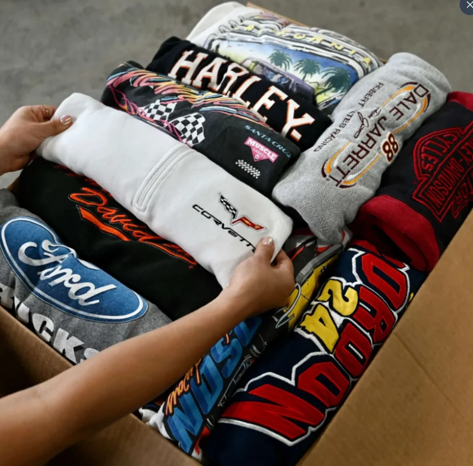 Vintage & Baggy Jeans showcase